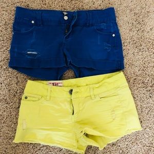 2 Pairs of shorts